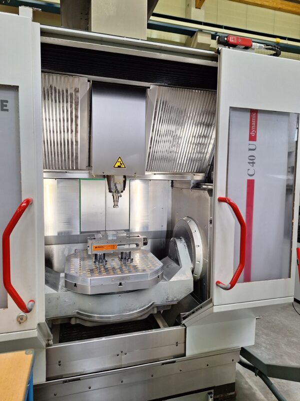 Hermle <br>C40 U (Bj. 2003) 5-Achs – Bild 2